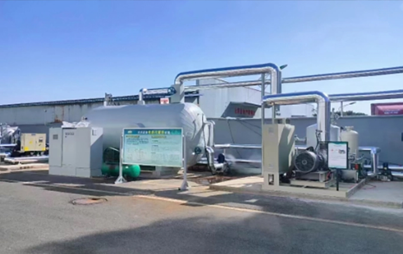 Split falling film evaporative cooling unit commissioning site